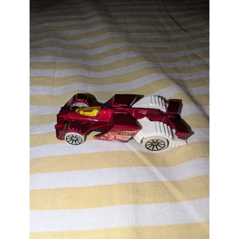 Hot Wheels Epic Fast HW Race Car Toy Red CFH02 Diecast Yellow Tinted Windshield